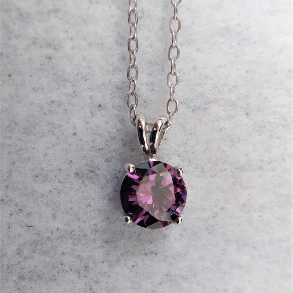 Brand New Beautiful 18K White Gold Filled Round Purple Cubic Zirconia Necklace